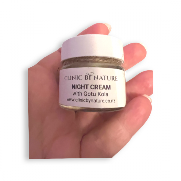 Night repair cream with Gotu Kola